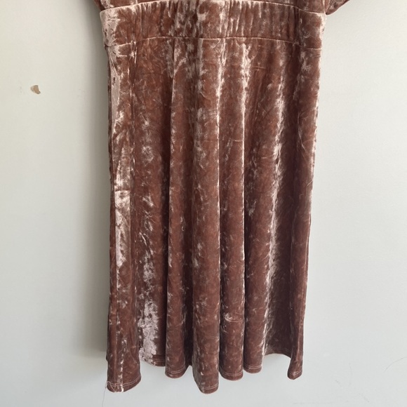 Grey & Gray| Crushed Velvet  Dress - Picture 3 of 8